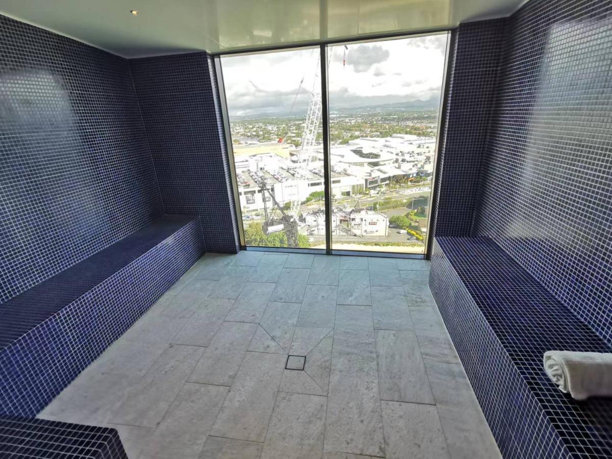 2 Bedroom Luxurious Family Apartment Next To Pacific Fair - Broadbeach Gold Coast Gc22 Exteriör bild